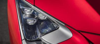 Lexus LC 500 / 500h (2022) - picture 36 of 70