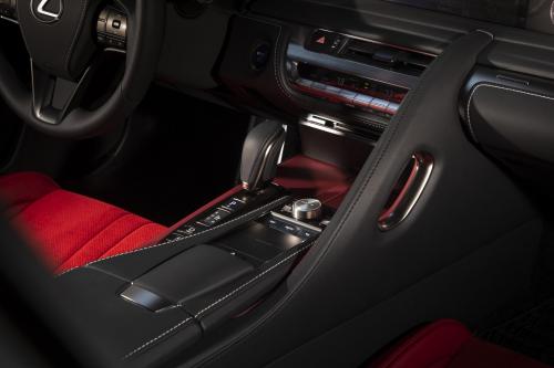 Lexus LC 500 / 500h (2022) - picture 56 of 70