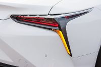 Lexus LC 500 / 500h (2022) - picture 43 of 70