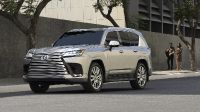 Lexus LX 600 (2022) - picture 2 of 21