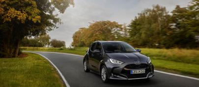 Mazda2 Hybrid (2022) - picture 4 of 23