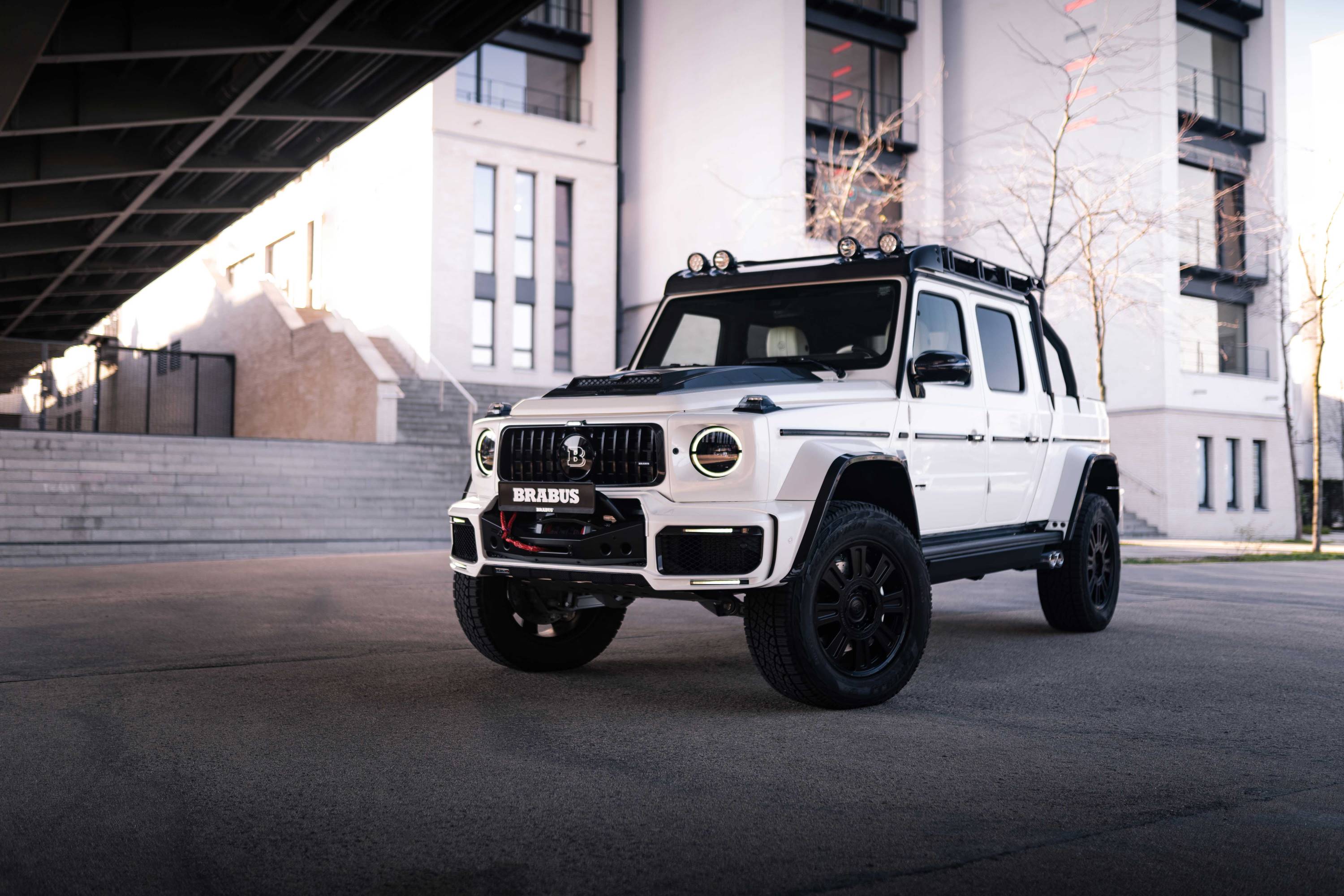 Mercedes-AMG G 63 BRABUS 800 Adventure XLP SUPERWHITE