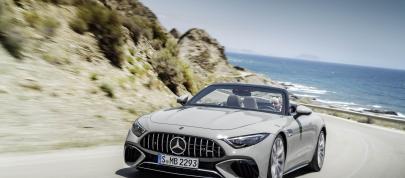 Mercedes-Benz AMG SL (2022) - picture 12 of 62