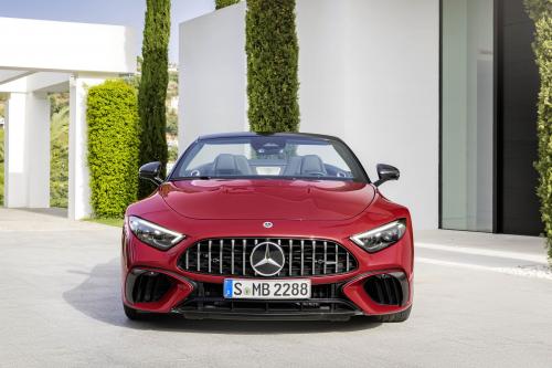 Mercedes-Benz AMG SL (2022) - picture 41 of 62