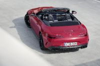 Mercedes-Benz AMG SL (2022) - picture 45 of 62
