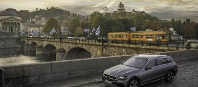 Mercedes-Benz C-Class All-Terrain (2022) - picture 31 of 40