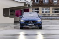 Mercedes-Benz C-Class All-Terrain (2022) - picture 2 of 40