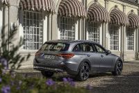 Mercedes-Benz C-Class All-Terrain (2022) - picture 27 of 40