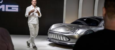 Mercedes-Benz Vision AMG Concept (2022) - picture 39 of 40