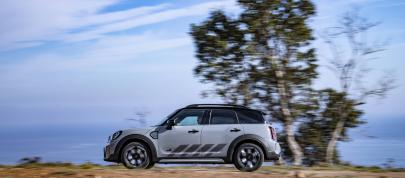 Mini Countryman Cooper S ALL4 Untamed Edition (2022) - picture 36 of 83