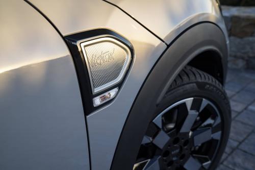 Mini Countryman Cooper S ALL4 Untamed Edition (2022) - picture 49 of 83