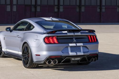Mustang Shelby GT500 Heritage Edition (2022) - picture 32 of 49