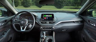 Nissan Altima (2022) - picture 4 of 6