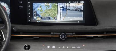 Nissan Ariya (2022) - picture 12 of 18