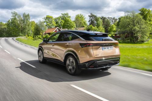 Nissan Ariya (2022) - picture 9 of 18