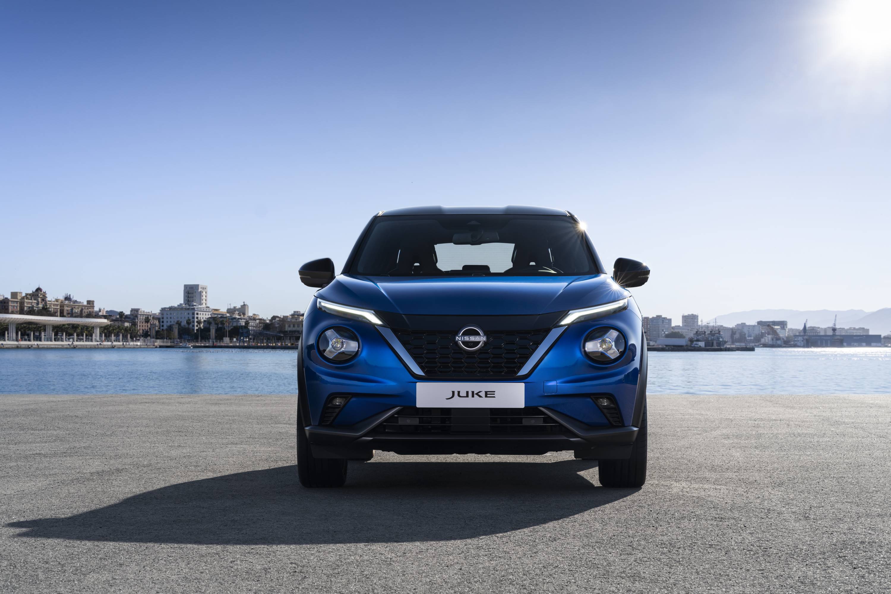 Nissan Juke Hybrid Blue