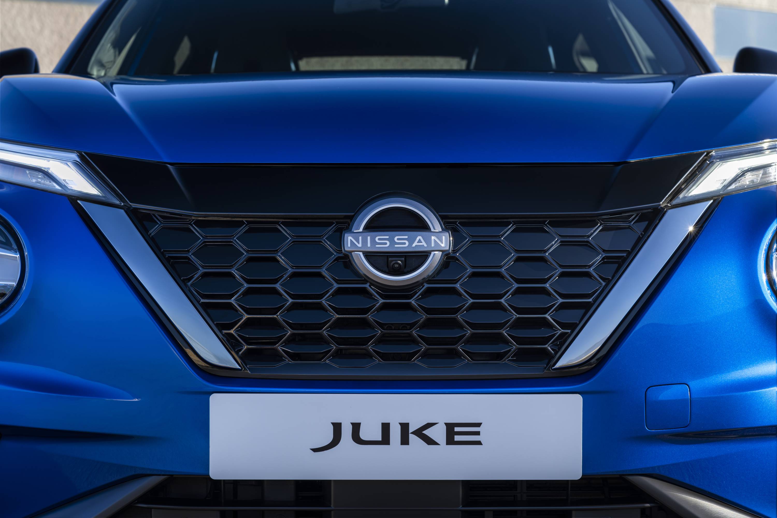 Nissan Juke Hybrid Blue