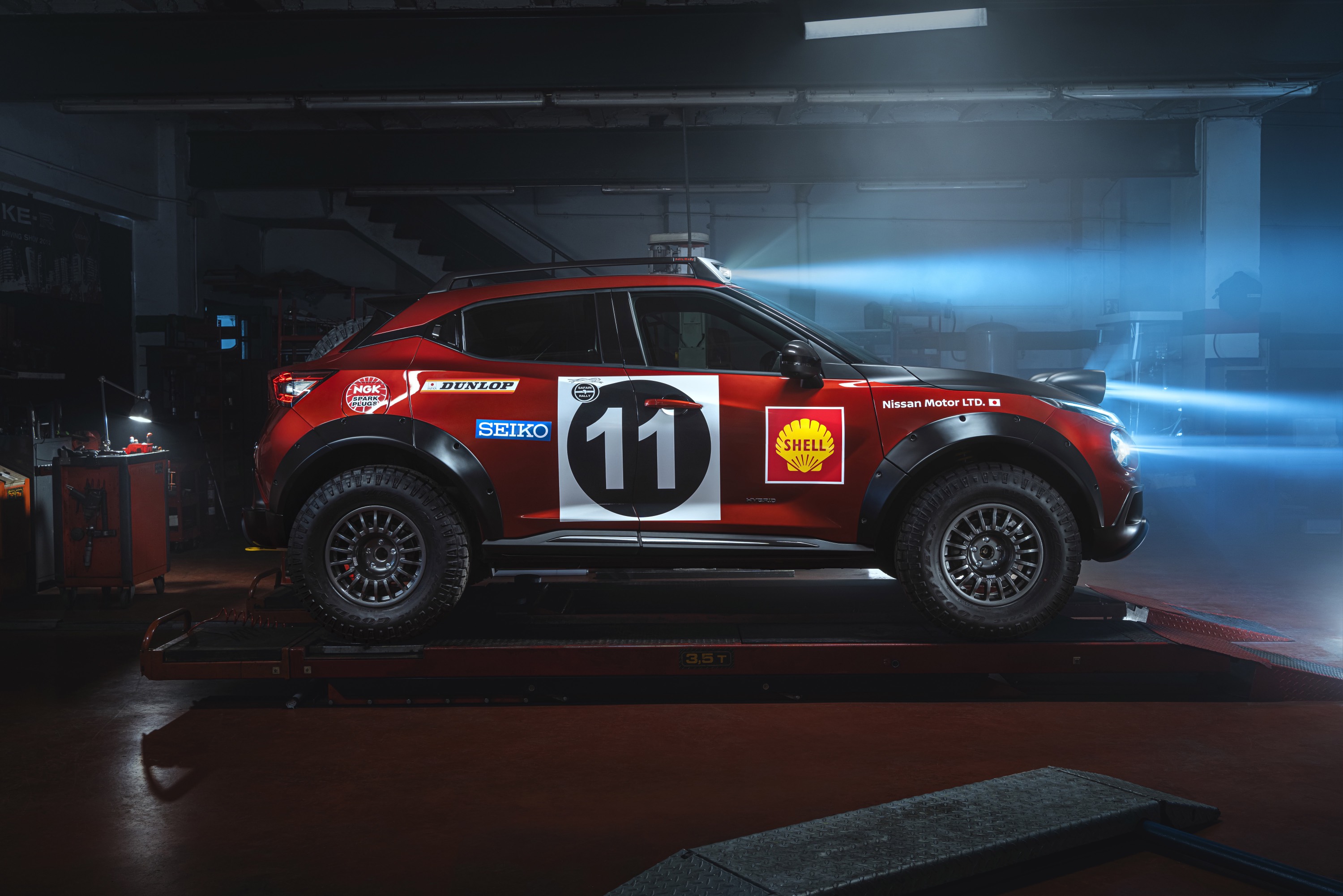 Nissan Juke Hybrid Rally Tribute Concept