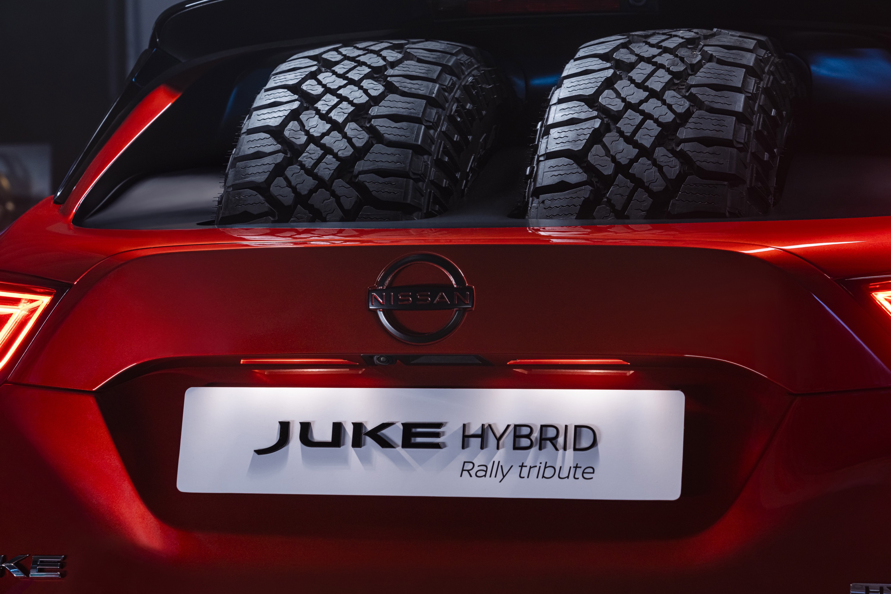 Nissan Juke Hybrid Rally Tribute Concept