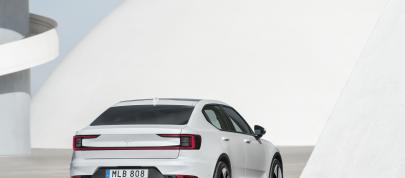 Polestar 2 (2022) - picture 7 of 67