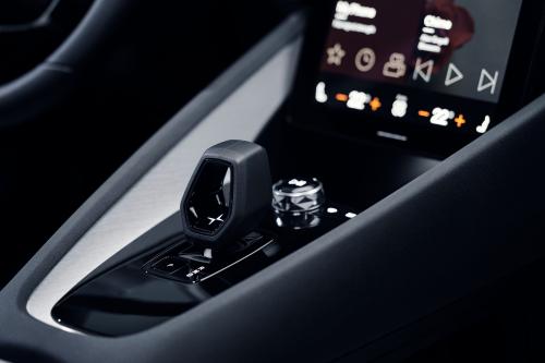 Polestar 2 (2022) - picture 40 of 67