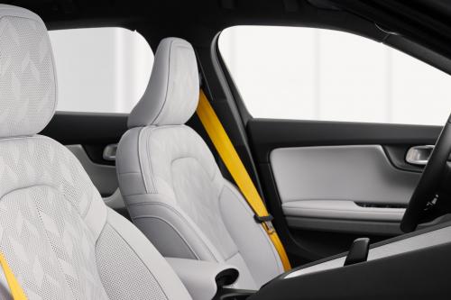 Polestar 2 (2022) - picture 48 of 67
