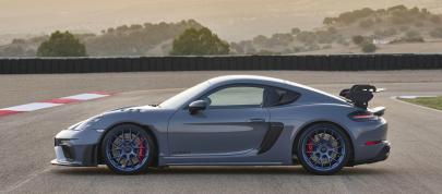 Porsche 718 Cayman GT4 RS (2022) - picture 15 of 26
