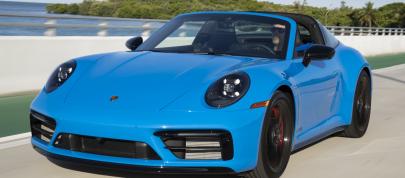 Porsche 911 Targa 4 GTS (2022) - picture 4 of 22