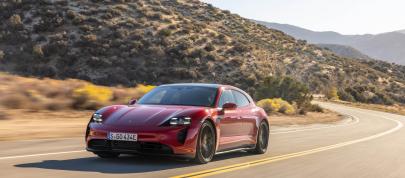 Porsche Taycan GTS Sport Turismo (2022) - picture 4 of 16