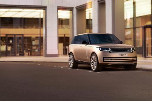 Range Rover (2022) - picture 16 of 99