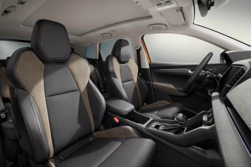 Skoda Karoq (2022) - picture 33 of 37