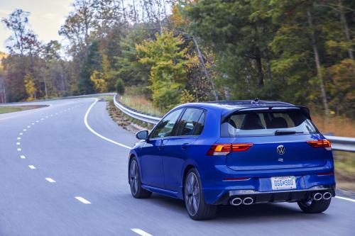 Volkswagen Golf R (2022) - picture 9 of 19