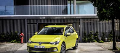 Volkswagen Golf (2022) - picture 4 of 51