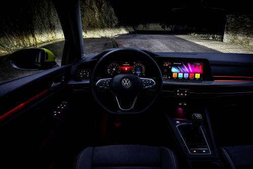 Volkswagen Golf (2022) - picture 25 of 51