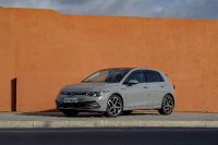 Volkswagen Golf (2022) - picture 42 of 51