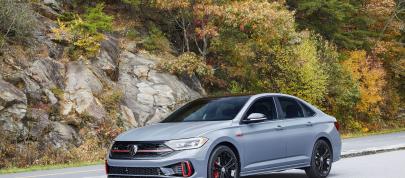 Volkswagen Jetta GLI (2022) - picture 4 of 18
