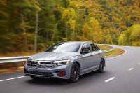 Volkswagen Jetta GLI (2022) - picture 2 of 18