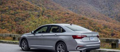 Volkswagen Jetta (2022) - picture 7 of 18