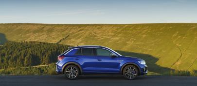 Volkswagen T-Roc R (2022) - picture 20 of 48