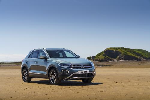 Volkswagen T-Roc (2022) - picture 16 of 39