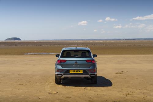 Volkswagen T-Roc (2022) - picture 17 of 39