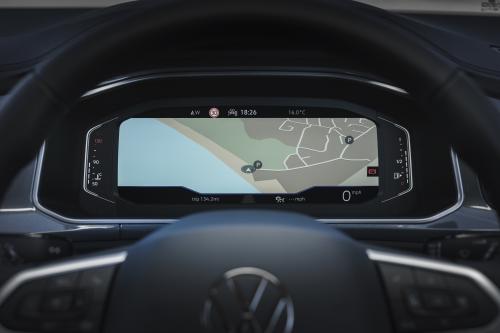 Volkswagen T-Roc (2022) - picture 32 of 39