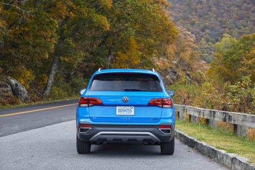 Volkswagen Taos (2022) - picture 8 of 15