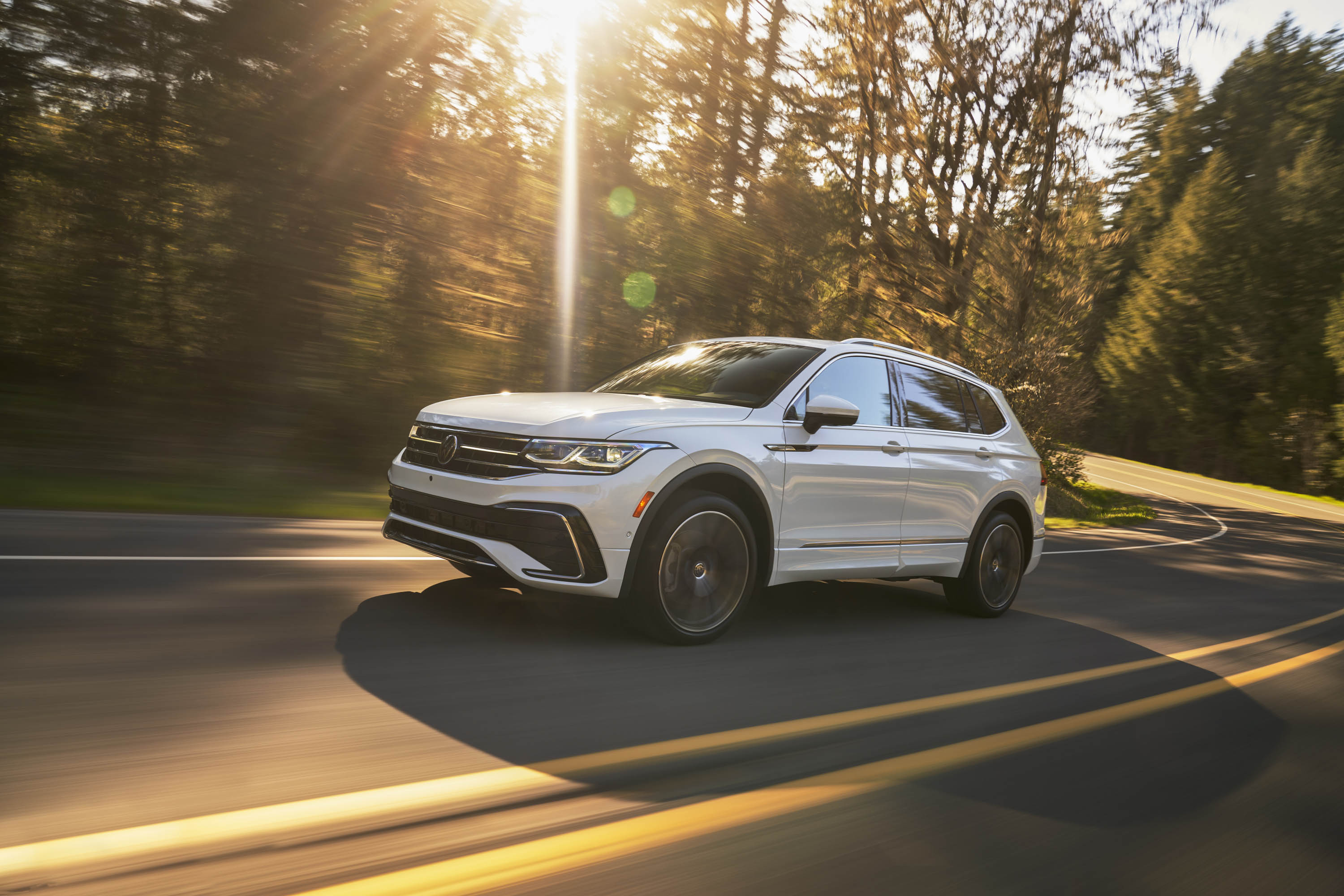 Volkswagen Tiguan SEL R-Line Oryx White