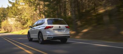 Volkswagen Tiguan SEL R-Line Oryx White (2022) - picture 15 of 32