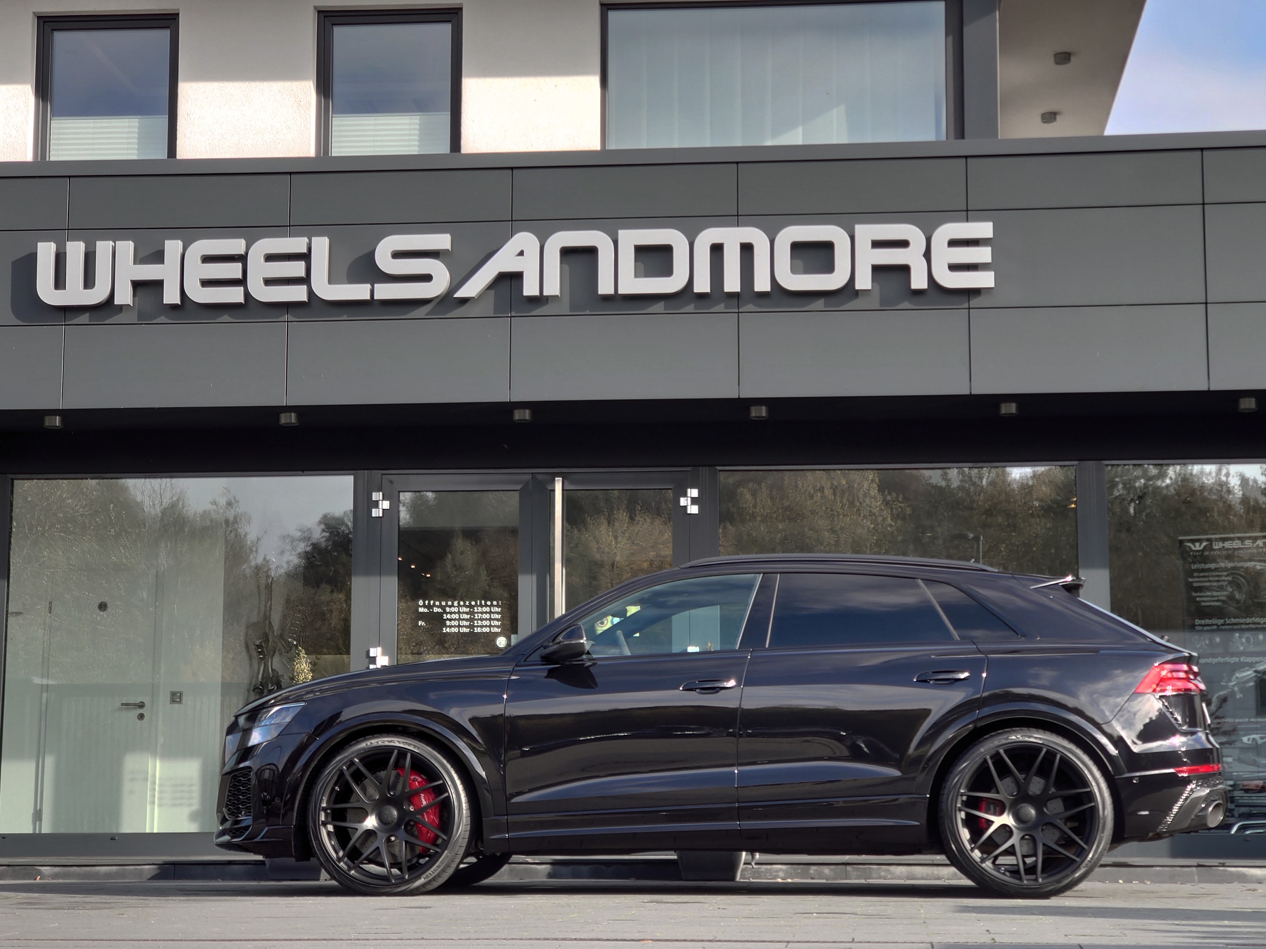 Wheelsandmore Audi RS Q8 Black