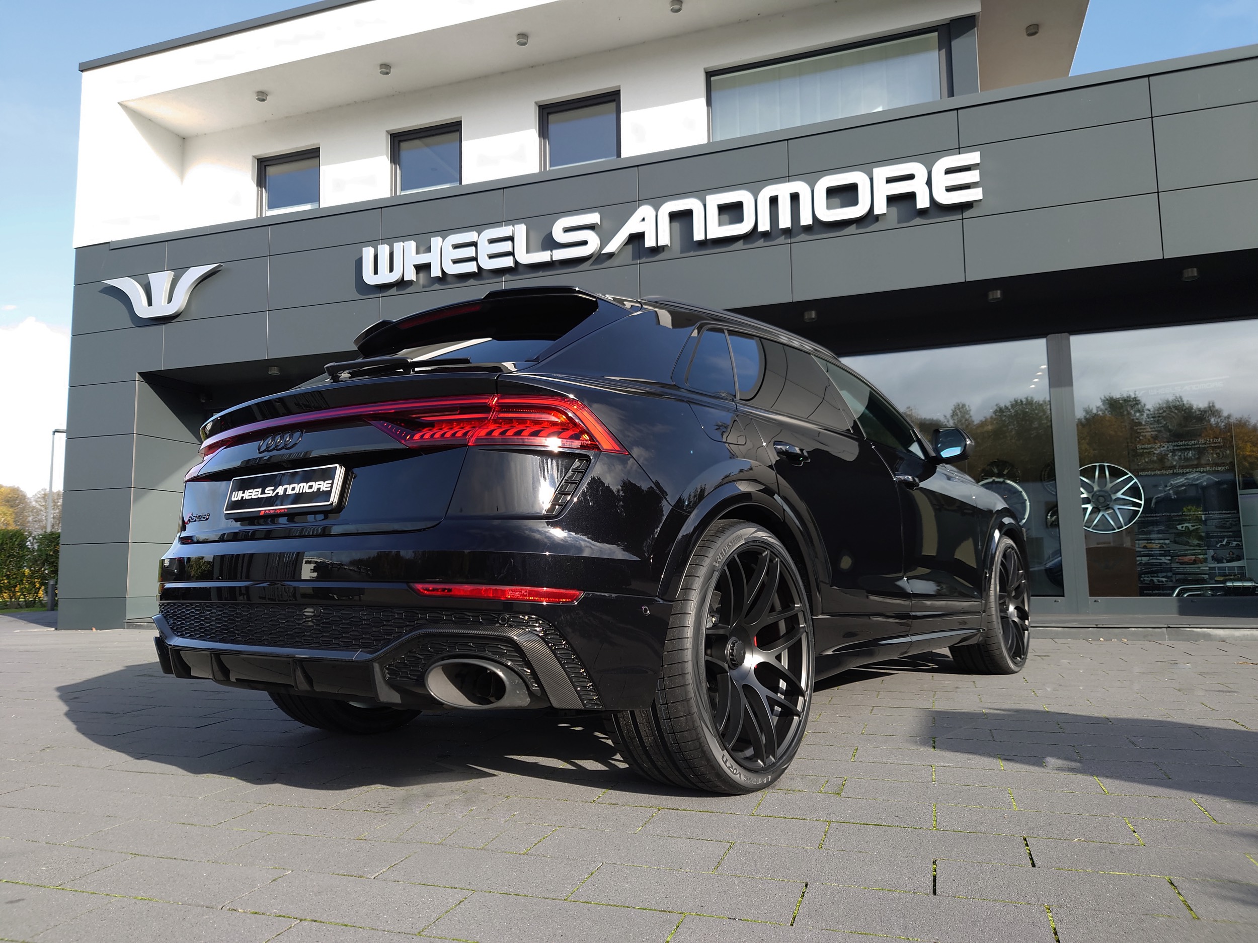 Wheelsandmore Audi RS Q8 Black