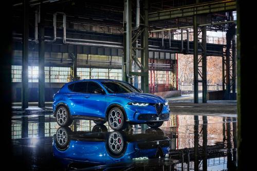 Alfa Romeo Tonale (2023) - picture 1 of 22