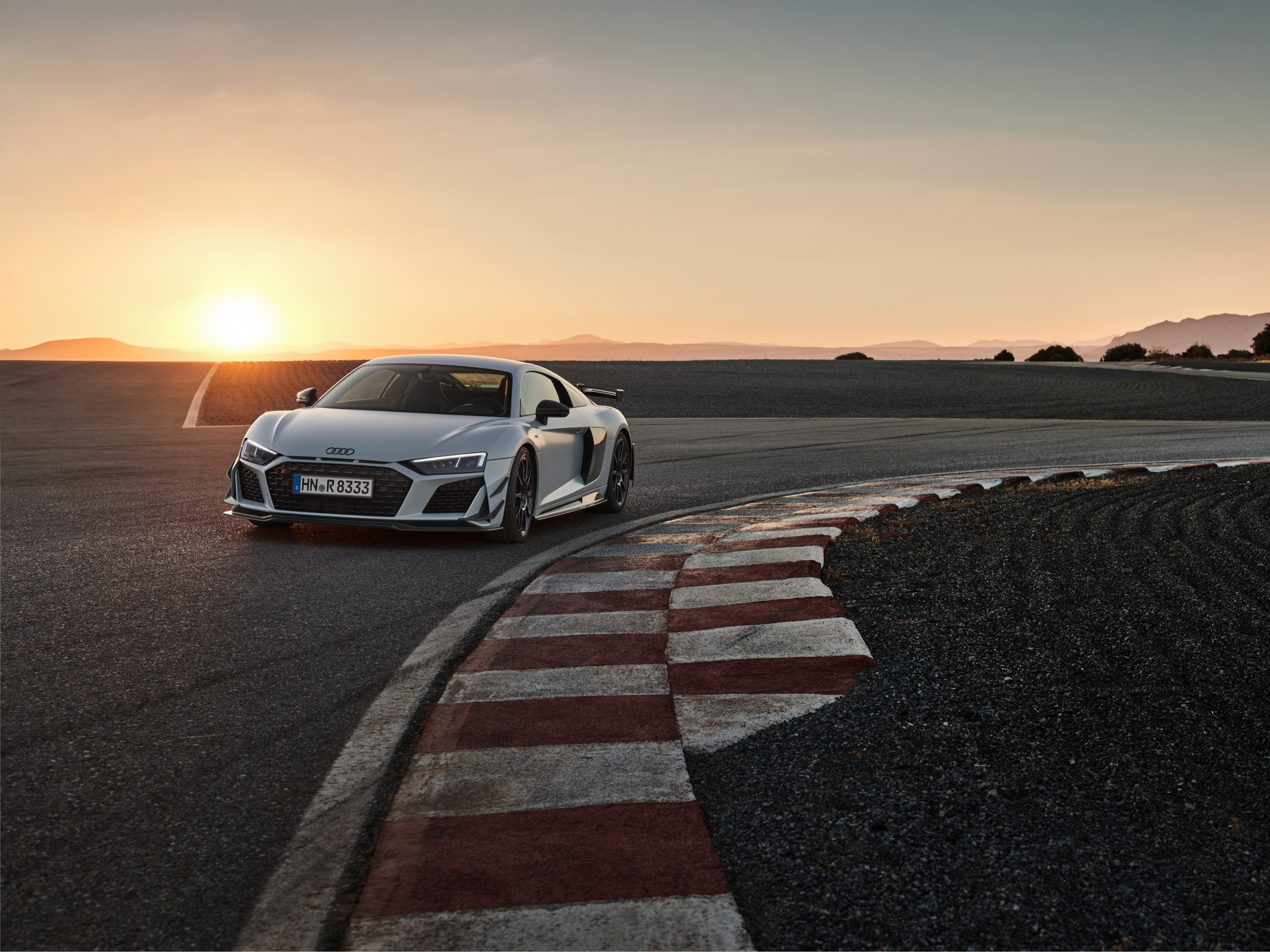 Audi R8 Coupe V10 GT RWD