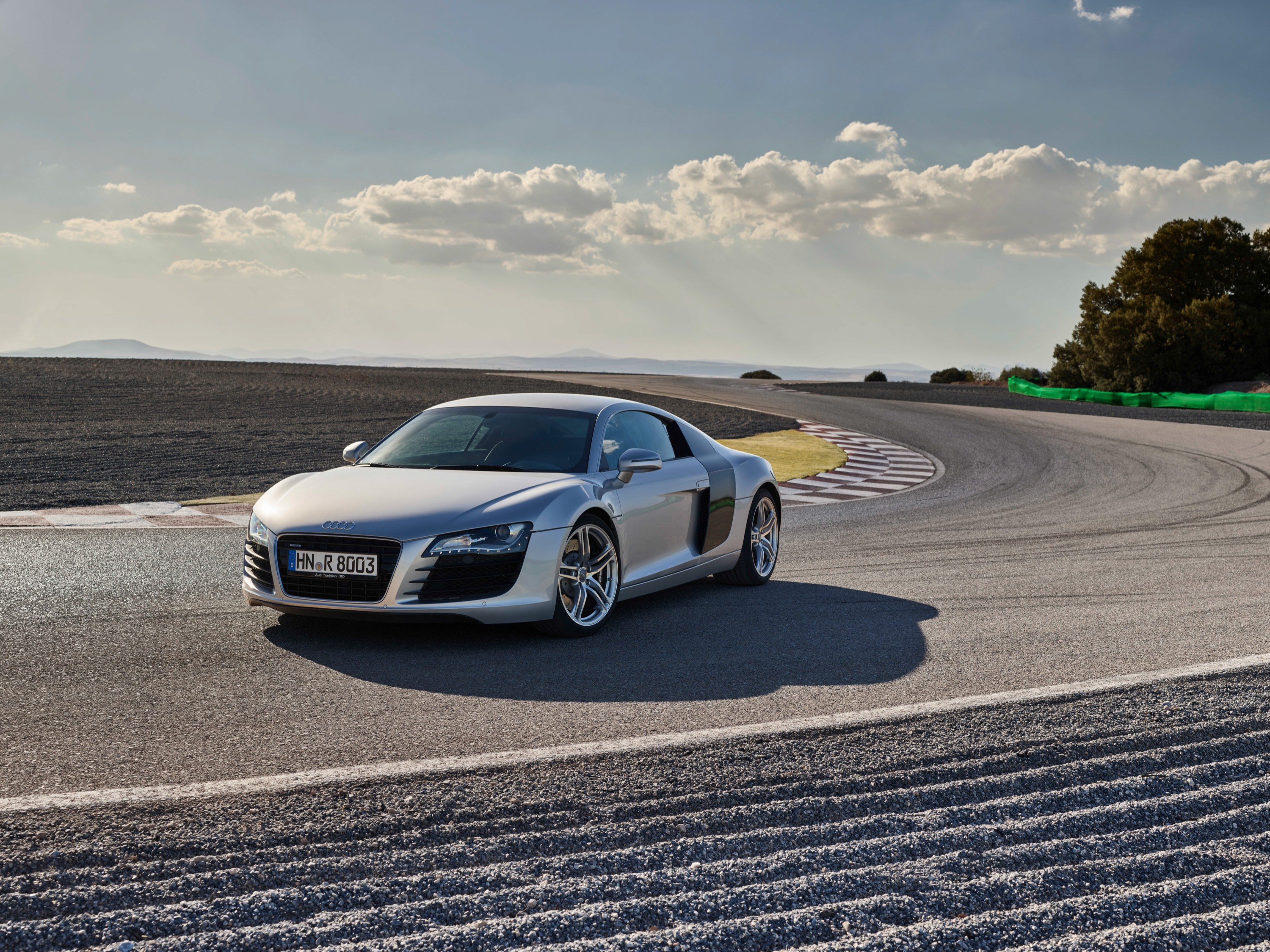 Audi R8 Coupe V10 GT RWD